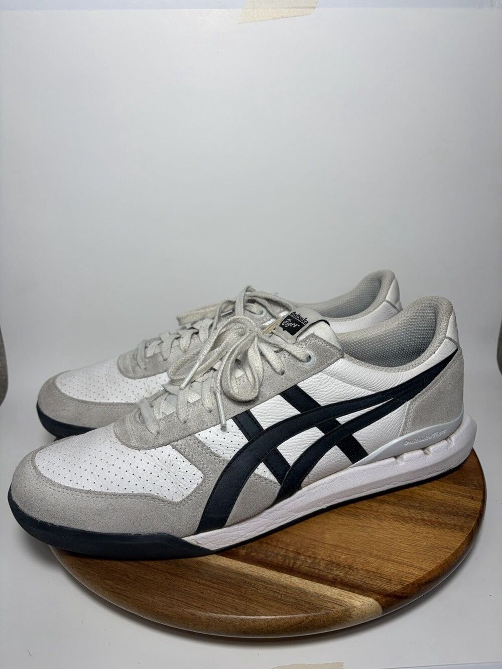 Onitsuka Tiger Asics Ultimate 81 Mens White Black Sneakers Shoes Size 13 US